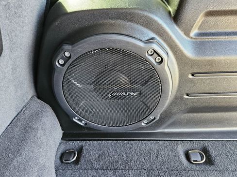 Used 2022 Jeep Wrangler Unlimited Sahara AWD/4WD image 14