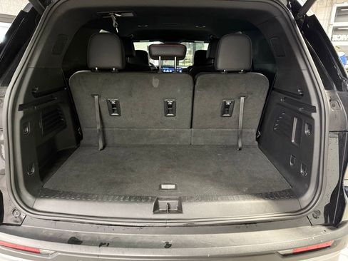 Used 2024 Chevrolet Traverse Z71 image 45