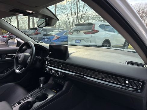 Certified 2023 Honda Civic Touring image 30