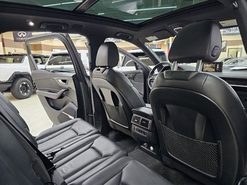 Used 2018 Audi Q7 3.0T Premium Plus w/ Premium Plus Package image 27