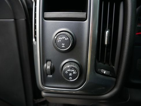 Used 2017 Chevrolet Silverado 1500 LT w/ All Star Edition AWD/4WD image 29