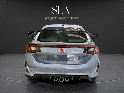Used 2024 Honda Civic Type R image 5