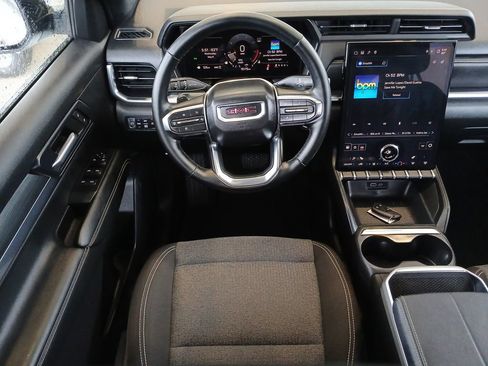 Certified 2025 GMC Terrain Elevation AWD/4WD image 12