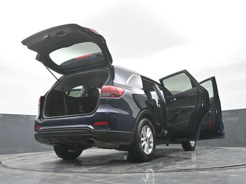 Used 2020 Kia Sorento LX w/ LX I4 Convenience Package image 51