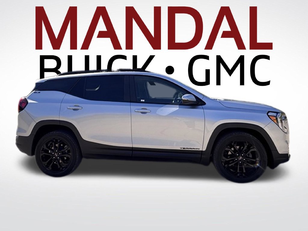 Used 2022 GMC Terrain SLE w/ Driver Convenience Package FWD image 8