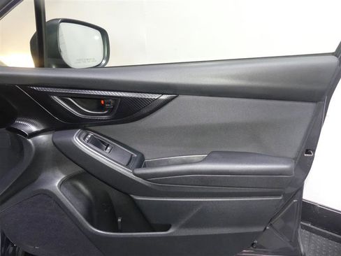 Used 2023 Subaru Crosstrek 2.0i Premium image 18