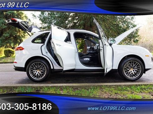 Used 2017 Porsche Cayenne Platinum Edition AWD/4WD image 30