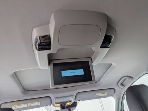 Used 2021 Honda Pilot Touring image 17