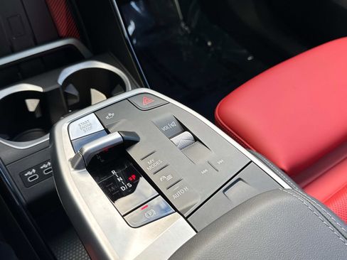 Used 2024 BMW X2 xDrive28i w/ Premium Package image 12