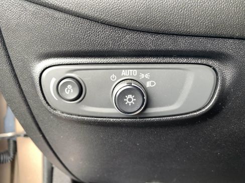 Used 2018 Chevrolet Equinox LS w/ LPO, Protection Package AWD/4WD image 13