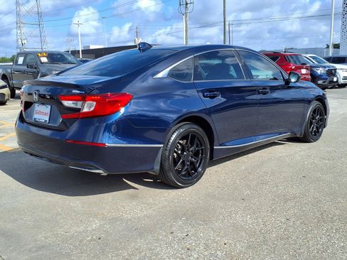 Used 2018 Honda Accord EX image 25