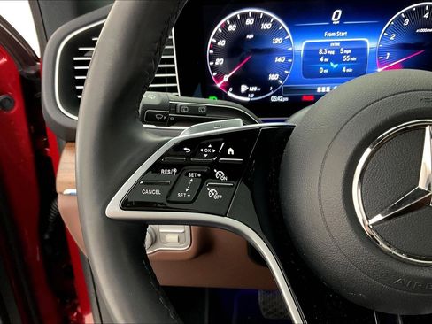 Used 2024 Mercedes-Benz GLE 450 4MATIC image 10