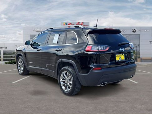 Used 2021 Jeep Cherokee Latitude Lux w/ Comfort/Convenience Group FWD image 3