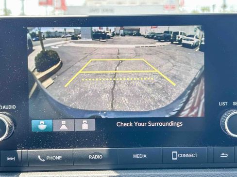 Used 2025 Honda CR-V LX image 21