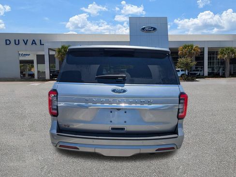 Certified 2023 Ford Expedition Platinum AWD/4WD image 5