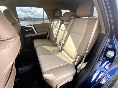 Used 2020 Toyota 4Runner SR5 Premium image 18