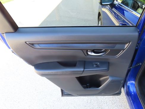 Used 2023 Honda CR-V EX image 31