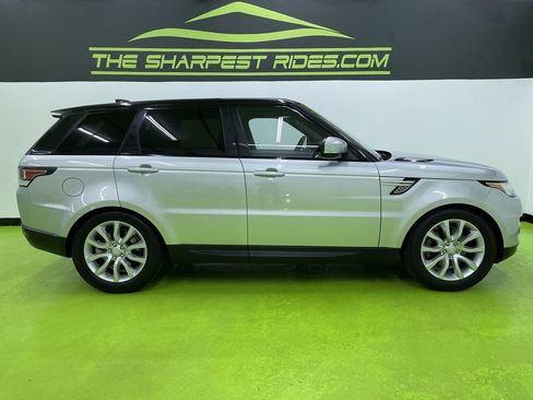 Used 2017 Land Rover Range Rover Sport HSE image 11