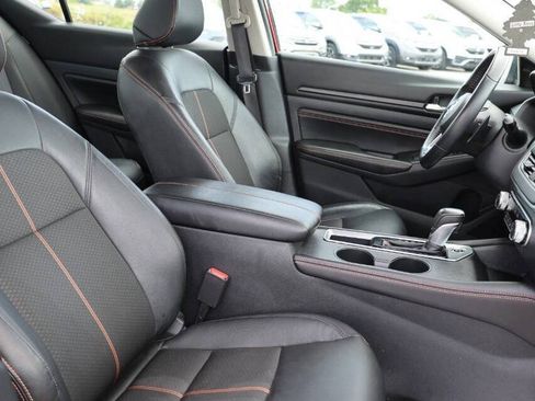 Used 2021 Nissan Altima 2.5 SR FWD image 15