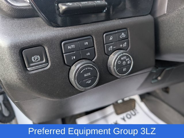 Used 2024 Chevrolet Silverado 3500 High Country w/ High Country Premium Package AWD/4WD image 15