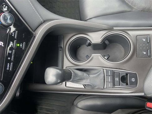 Used 2021 Toyota Camry XSE image 18