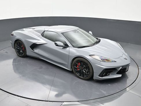 Used 2024 Chevrolet Corvette Stingray Convertible w/ 1LT RWD image 18