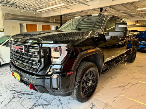 Used 2024 GMC Sierra 2500 AT4 w/ Snow Plow Prep/Camper Package AWD/4WD image 3