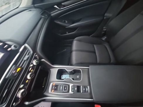 Certified 2021 Honda Accord EX image 23