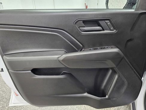 Used 2025 Chevrolet Colorado W/T w/ WT Custom Package RWD image 15