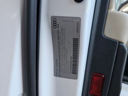 Used 2019 Audi A4 2.0T Premium image 26