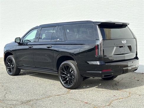 New 2026 Cadillac Escalade ESV Sport w/ LPO, ONYX Package image 3