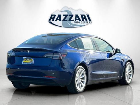 Used 2023 Tesla Model 3 Standard Range image 3