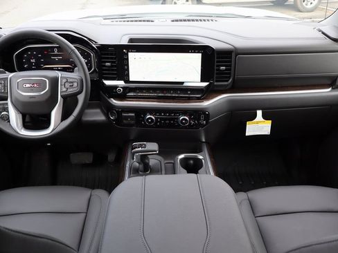 New 2026 GMC Sierra 1500 Elevation w/ Elevation Premium Package AWD/4WD image 11