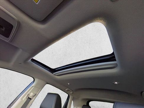 Certified 2026 Honda HR-V EX-L image 13