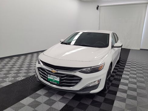 Used 2020 Chevrolet Malibu LT FWD image 15
