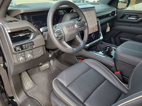 New 2026 GMC Yukon XL Elevation image 22