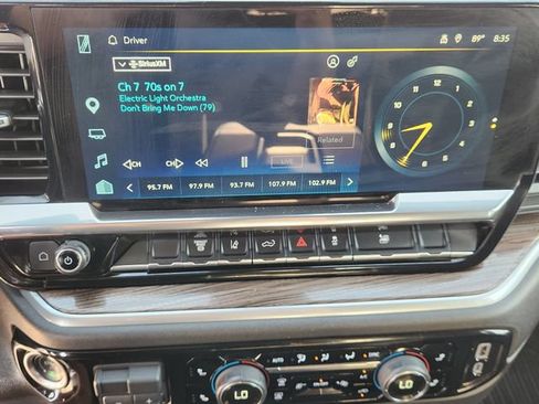 Used 2025 Chevrolet Silverado 2500 LT w/ Convenience Package AWD/4WD image 16