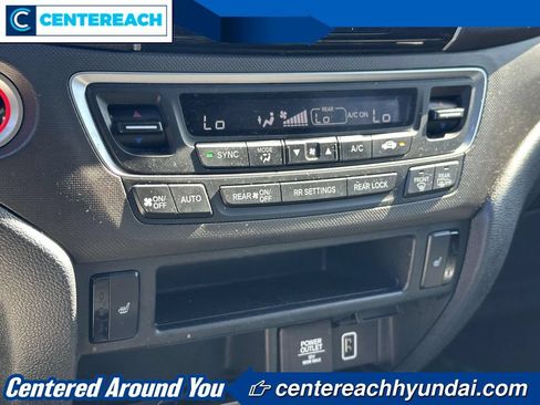 Used 2022 Honda Pilot TrailSport image 30
