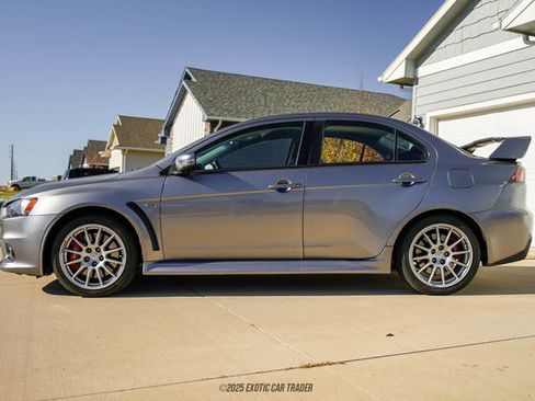 Used 2015 Mitsubishi Lancer Evolution GSR image 3