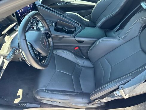 Used 2023 Chevrolet Corvette Stingray Coupe w/ 1LT RWD image 23