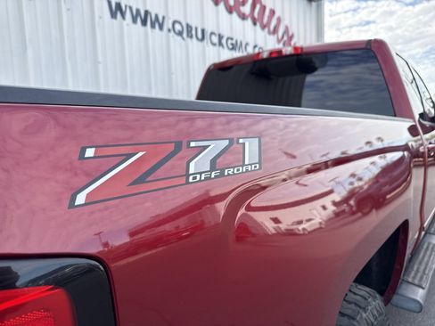 Used 2018 Chevrolet Silverado 1500 LT w/ All Star Edition image 26