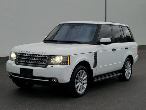 Used 2011 Land Rover Range Rover Supercharged image 1