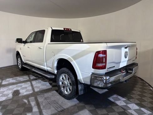Used 2022 RAM 2500 Laramie w/ Chrome Appearance Group AWD/4WD image 9