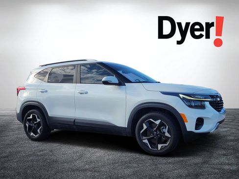 Used 2024 Kia Seltos EX AWD/4WD image 1