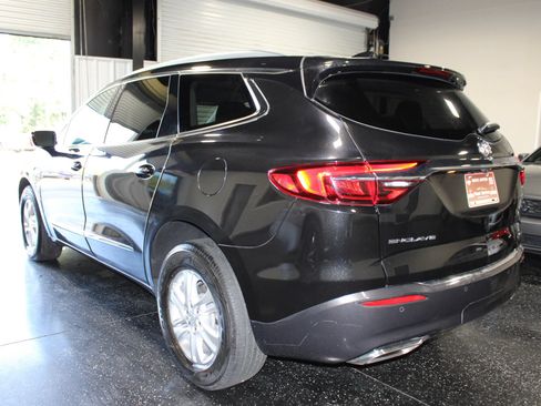 Used 2021 Buick Enclave Preferred FWD image 7