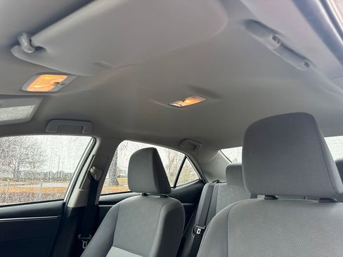 Used 2016 Toyota Corolla L image 25