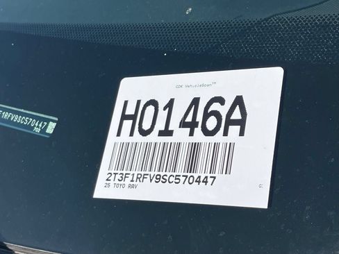Used 2025 Toyota RAV4 LE AWD/4WD image 11