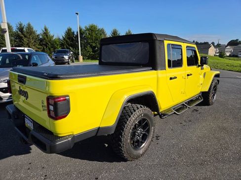 Used 2024 Jeep Gladiator Sport AWD/4WD image 16