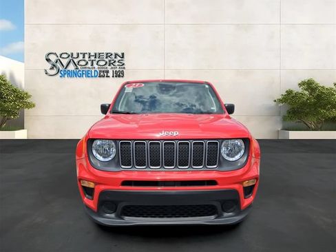 Used 2023 Jeep Renegade Latitude AWD/4WD image 8