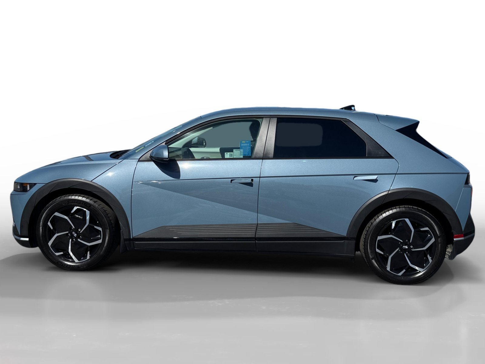 Certified 2024 Hyundai Ioniq 5 SE RWD image 2